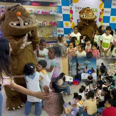 We bring stories to life! Here’s a look at our Gruffalo PlayArt Party, where kids met the Gruffalo himself. These sensory storytelling sessions combine reading with interactive play, music, and themed crafts for an unforgettable adventure.