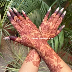 Another look at a 48-hour stain, showing how the intricate floral and paisley patterns retain their sharpness and develop a rich, dark color.