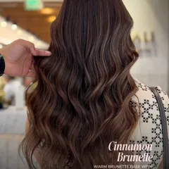 This Cinnamon Brunette look is built on a warm brunette base with rich cinnamon and chestnut tones woven throughout. It’s a perfect color for adding warmth and vibrancy.