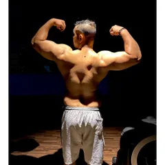 Building a strong, well-defined back is crucial for a powerful physique. This is the result of consistent training, focusing on exercises that build both width and thickness.