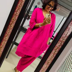 You can't beat a comfy linen salwaar kameez, and this one has pockets. I paired this bright pink set with my favorite juttis for a look that's both stylish and easy to wear.