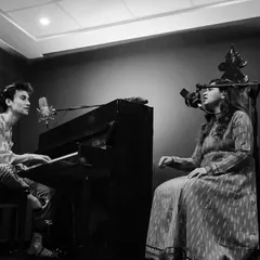 One of the most surreal evenings in the studio, creating music with the genius Jacob Collier. Moments like these are what I live for, where different musical minds connect and something truly magical happens. This is the kind of deep, harmonic exploration I bring to every collaboration.