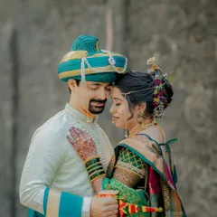 Capturing the quiet connection between a bride and groom in their traditional Maharashtrian wedding attire. These unposed, intimate portraits are the heart of my wedding storytelling.
