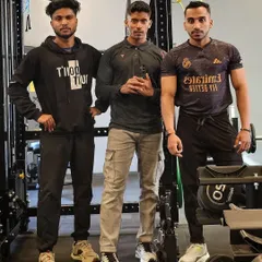 Friends who lift together, stay together. The team at Throne Fit is more than just a group of trainers; we're a family.