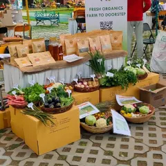 Our market stall is always stocked with a diverse mix of seasonal produce, from leafy greens to root vegetables. This setup gives a clear idea of the range we can offer for a pop-up event at a residential society or corporate campus.