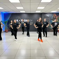 The ladies of our 'Aaj Ki Raat' choreography class, all smiles and ready to dance.