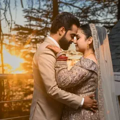 The magic of the golden hour is undeniable. I always carve out time for these intimate couple portraits as the sun sets. The warm light and quiet connection between the couple create truly romantic and cinematic shots that feel both epic and personal.