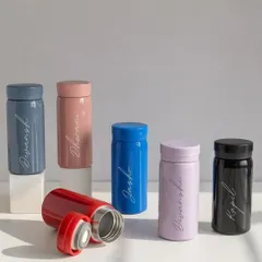 Small, chic, and perfect for your handbag. Our mini flask bottles come in a variety of colors and are ideal for carrying your favorite hot or cold drinks wherever you go.