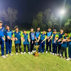 The champions with their trophy. A great team effort throughout the Shot Premier League Season 3.