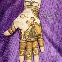 And here's the final look after the henna paste is removed! The stain looks so rich and clear, which makes this hand an amazing prop for creating professional mehndi content for my portfolio.