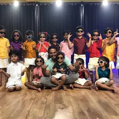 One of our favorite themed days. The kids had a blast dressing up in traditional lungis and shirts, adding a fun cultural twist to their dance class.