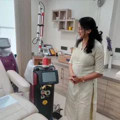 This is my state-of-the-art TRIBEAM NdYAG laser at the clinic. I use this advanced technology to provide targeted and effective treatments for complex pigmentation problems, including melasma, sunspots, and stubborn post-acne marks.
