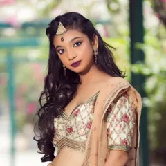 If you are looking for a bridal makeover that is both minimalistic and trendy, this is a great example. The soft glam makeup and elegant hairstyle are perfect for any modern bride.