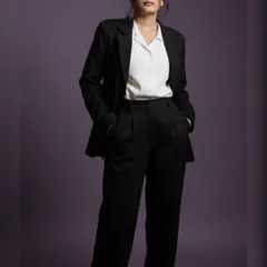 My professional stance reflects my approach to law: direct, confident, and always prepared. I provide expert legal advice on data privacy issues and represent clients with the full force of my knowledge and experience.