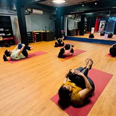 Another angle of our core-focused exercises on the mat. We work on various movements to strengthen the entire abdominal wall.