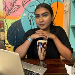 Find your perfect corner and get into the zone. This is what a typical afternoon looks like here: settling in with a laptop, a delicious chocolate shake, and the productive buzz of our creative space. It's working from a cafe, but so much better.