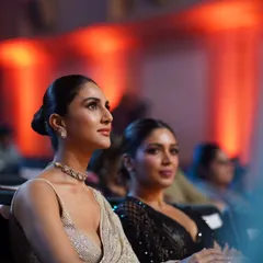 Documenting the engaged expressions of guests during a keynote speech. My approach to corporate event photography is to capture the atmosphere and the reactions that tell the story of your event's impact.