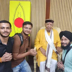 I was incredibly honored to meet the living legend of the flute, Pandit Hariprasad Chaurasia ji. To be in the presence of such a maestro is an unforgettable and humbling experience for any musician.