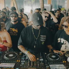 In the mix at a packed daytime party at Noise Goa. You can see the crowd is fully into the groovy, sun-drenched techno vibe.