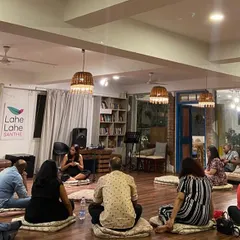 Performing for an adult audience at Lahe Lahe, a beautiful creative space in Bengaluru. I chose stories that I personally connect with, exploring themes of humor, romance, and bizarre human emotions.