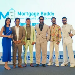 A group photo with the team and special guests at the Mortgage Buddy corporate event. A successful evening of knowledge sharing and networking.