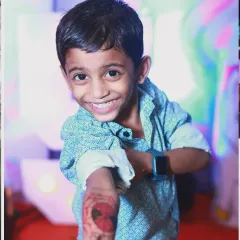 The pure, unfiltered joy of a birthday boy. My goal during kids' party photography is to capture their bright smiles and playful energy as they celebrate their big day.