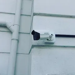 This installed Hikvision bullet camera is weatherproof and perfect for monitoring outdoor areas like entrances, parking lots, and backyards.