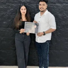 Congratulations to another graduate from the Arshhairstylist academy! So proud of her hard work and dedication.