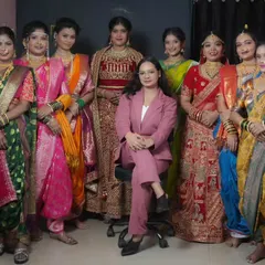A proud moment with my students and their models, showcasing a variety of bridal looks created during our International Diploma Course.