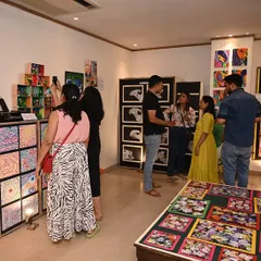 Our 30th anniversary exhibition was a huge success, with students, parents, and art lovers coming together to celebrate. I'm already looking forward to the 31st!