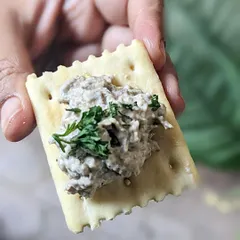 This is my roasted oyster mushroom paté served on a simple cream cracker. It’s a creamy, nutty, and mellow spread that works beautifully as a dip or in a sandwich.