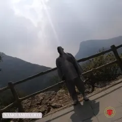 On the path to the Damo Cave in the Songshan mountains. This pilgrimage is a journey to the place where Bodhidharma meditated for nine years, a foundational story of Zen.