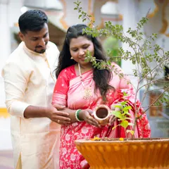 A quiet moment of tradition during a Maharashtrian pre-wedding shoot. The couple is seen watering a sacred Tulsi plant, a beautiful symbol of their new beginning. I work with you to incorporate cultural elements that are meaningful to your story.