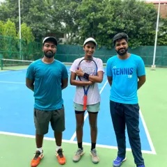 A champion with her coaches. Havisha Chaudhary stands proud with our coaching team after her back-to-back National Series wins. We believe in building champions through teamwork and relentless effort.