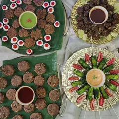 An assortment of vrat-friendly Navratri appetizers. We offer a variety of delicious options like sabudana tikkis and paneer skewers to make your fasting period flavourful.