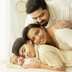 This is what love looks like. A family complete, wrapped in a moment of pure, quiet connection. I focus on capturing these real, unposed feelings that you will cherish for a lifetime.