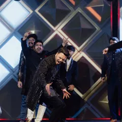 The groom and his squad bringing the house down. This was a high-energy performance full of fun and brotherhood, a perfect tribute from his friends.