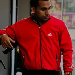 Keep it classic, keep it cool. Fitness is also a lifestyle, and feeling good in what you wear is part of the confidence you build.