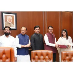 Presenting the design vision for the Vidhan Bhavan renovation to Maharashtra's leadership. Restoring a space so deeply rooted in history while aligning it with the future is a rare honor. My gratitude to the Hon. Chief Minister, Deputy Chief Ministers, and Chairman for their belief in our vision.