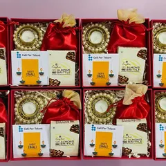 We worked with "Call For Talent" to create these budget-friendly Diwali boxes, complete with their own branded message cards for a personal touch.