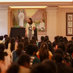 A moment from my workshop at Kumaraguru College. We explored how stories can build bridges of understanding, empathy, and unity, a lesson that's valuable at any age.