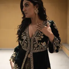 A work of art. The talented Rupali Jagga looking incredible in a green velvet outfit, perfectly accessorized with one of our statement silver rings.