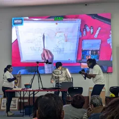 We had the opportunity to watch a live watercolor demonstration by the renowned artist Amit Kapoor. Seeing a master at work is an invaluable experience for our students.