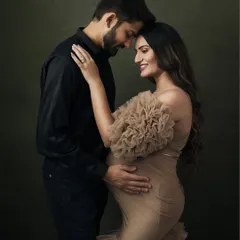 This is for the moments you’ll want to remember forever. The gentle touch, the shared smile, the quiet anticipation between partners. I create a space where you can just be yourselves, and I capture the love that fills the air.