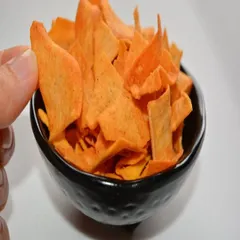 Here is a close-up of my crispy baked chips. They are the perfect low calorie evening snack, giving you all the crunch you love without any of the oil from frying.