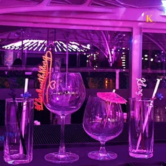 We love adding personal touches like these custom-made drink stirrers. Featuring the event hashtag and our brand name, they make every glass of wine or cocktail feel special and look great in photos.