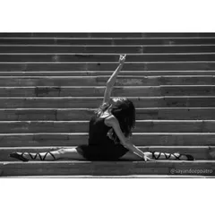A graceful pose showing the lines and artistry of a trained dancer. I bring this focus on form and posture to all my students, helping them look their best.