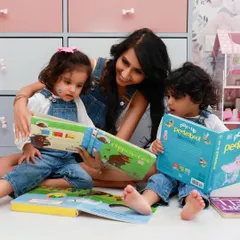 Story time is such a special part of the day. During an at-home session, I capture these quiet, everyday routines that are filled with so much love and connection.