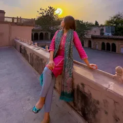 Another shot from the palace, because the sunset was just too beautiful. This is me, enjoying a quiet moment and feeling grateful for these beautiful experiences.