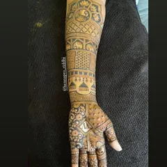 A closer look at a super intricate full-arm design. I love layering different patterns, from detailed checkerboards to figures like peacocks and elephants, to create a rich and captivating story.